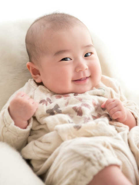笑顔の赤ちゃん