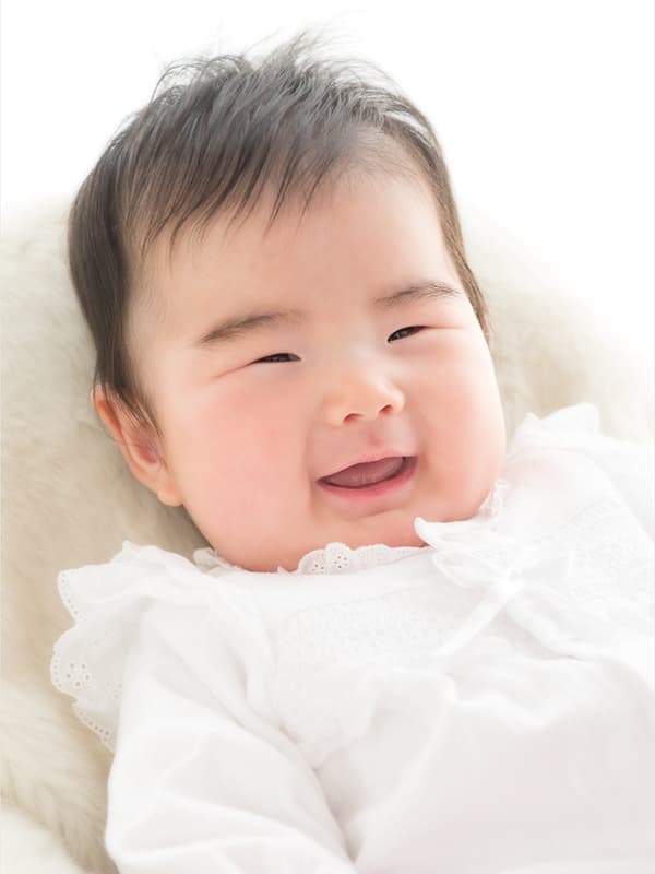 笑顔の赤ちゃん